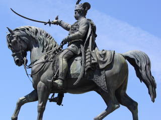 耶拉契奇总督广场