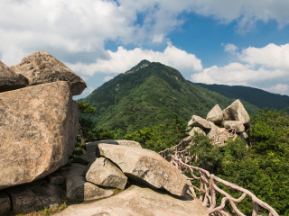 薄刀峰