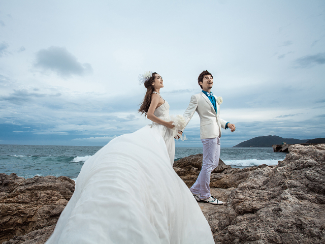 三亚婚纱摄影非诚勿扰套系,5服5造,50张精修,鸟