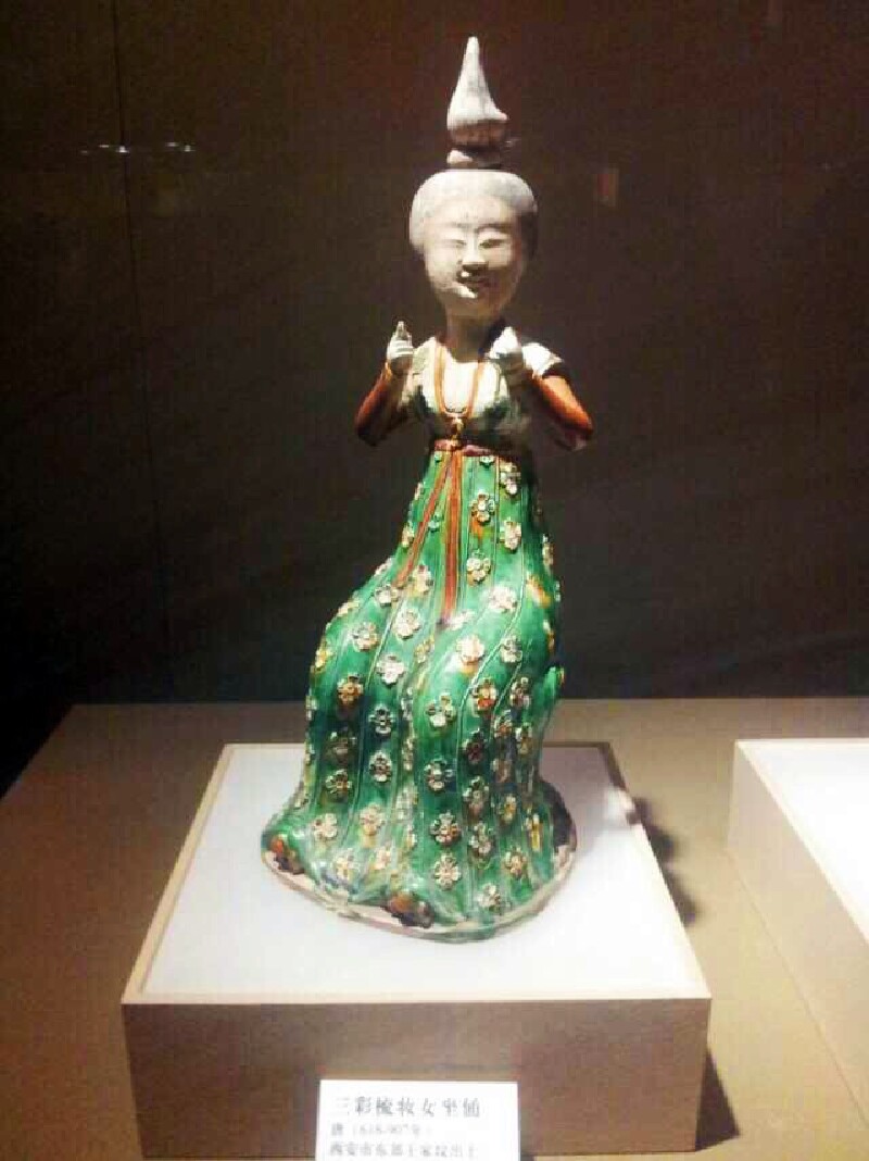 唐三彩卧驼金怪兽唐代鎏金铁芯铜龙天王俑陕历博集中珍藏陕西地区出土