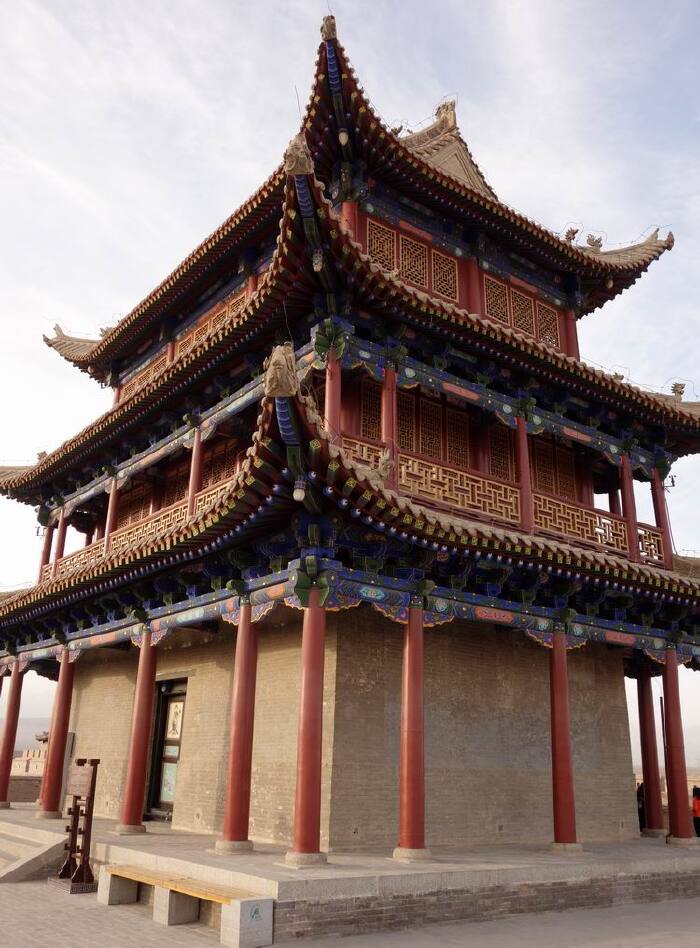 图为柔远楼. 柔远楼又叫西楼.