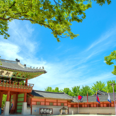 Hwaseong Fortress. with the name "Hwaseong" On a sign. at suwon city,South Korea.In the beautiful sky.There are many tourists coming here.Popular with tourists around the world.
