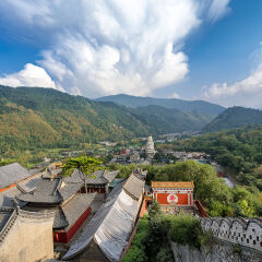 山西忻州五台山大白塔