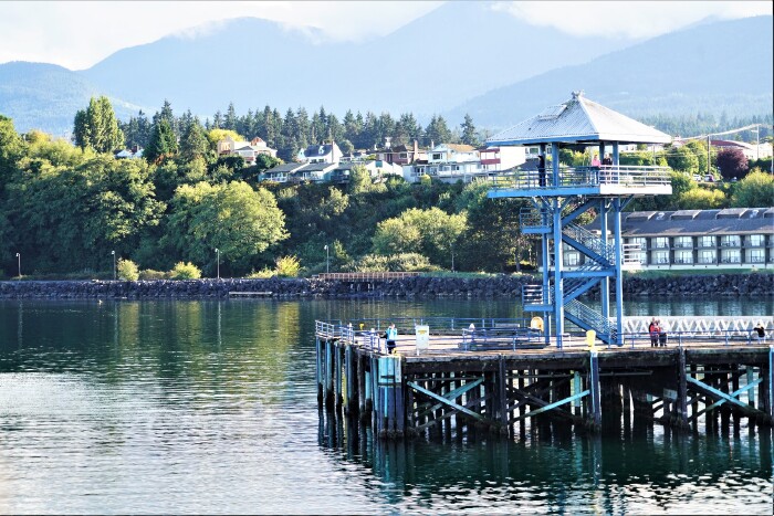 安吉利斯港(port angeles,wa) 位于美国华盛顿州克拉勒姆县,也是该县