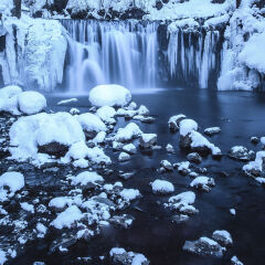 冬季吊水壶瀑布