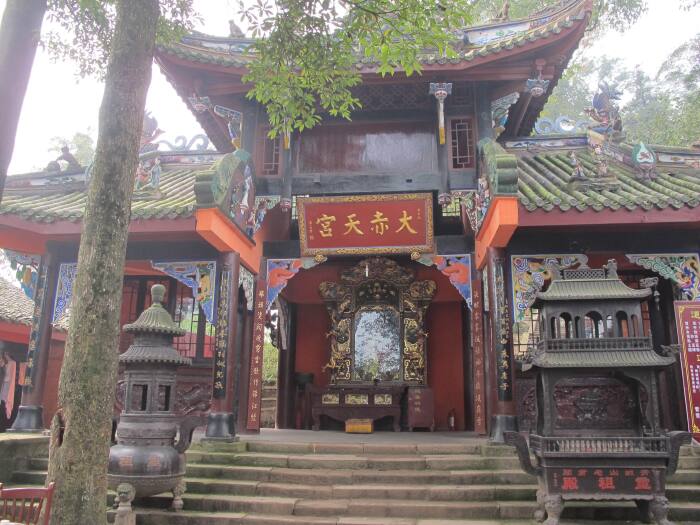 9是这样牛#童话季游四川:道教圣地青城山和都江堰的水