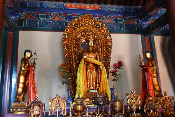 聊聊雍和宫里各个殿宇的主供佛像