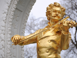 约翰施特劳斯塑像