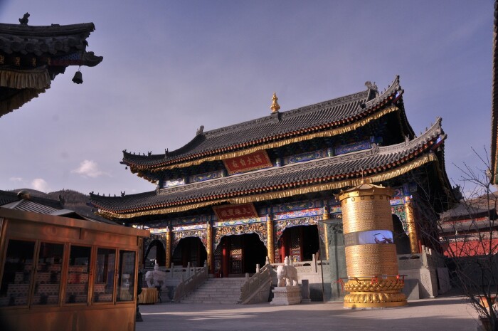 吉祥寺→狮子窝→金阁寺→山门→气象站→老南台→南台→佛母洞→佛母