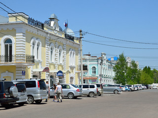 乌苏里斯克市