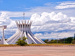 巴西利亚大教堂