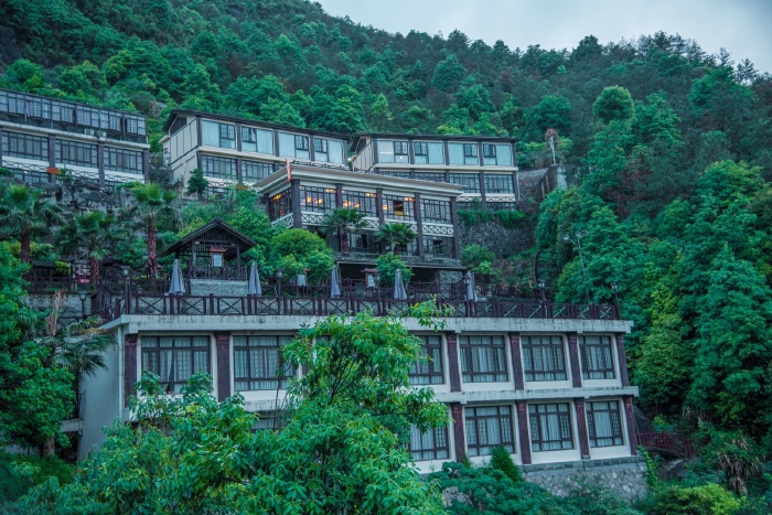   泰顺玉龙山氡泉度假村