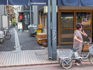月岛西仲通商店街