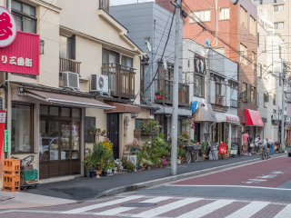 月岛西仲通商店街