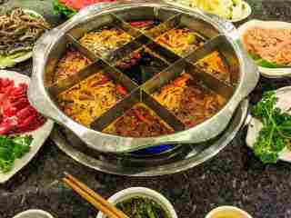 王五土灶老火锅（杨家坪店）