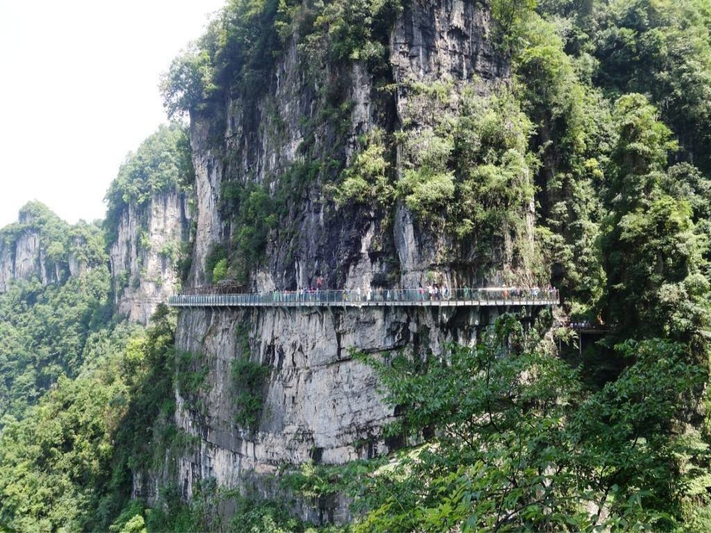  三峽大瀑布-清江方山石林2日遊>武漢動車往返宜昌東站接送絕壁玻璃