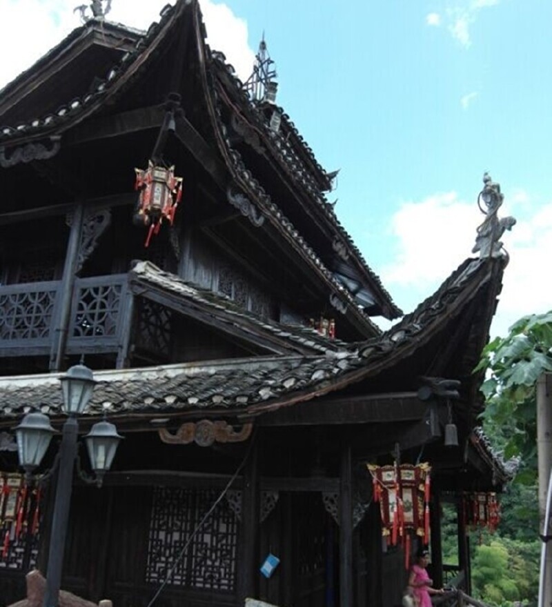 游览贺龙元帅的故乡张家界土司城