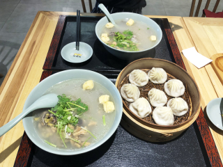 回味鸭血粉丝汤(湖南路店)