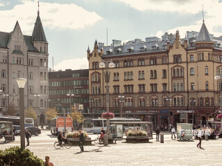 坦佩雷中心广场