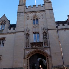 牛津大学