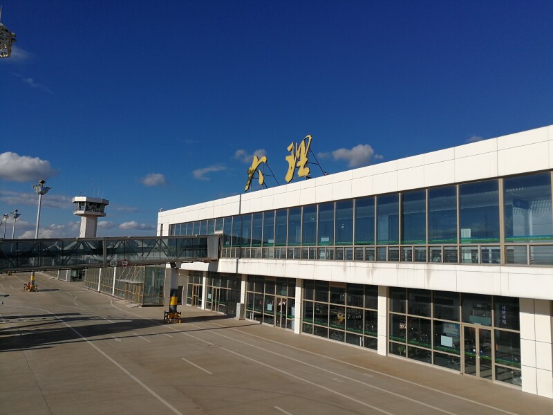 在路上一直给我讲大理的风土人情和玩法路线,这点必须好评~而且机场到