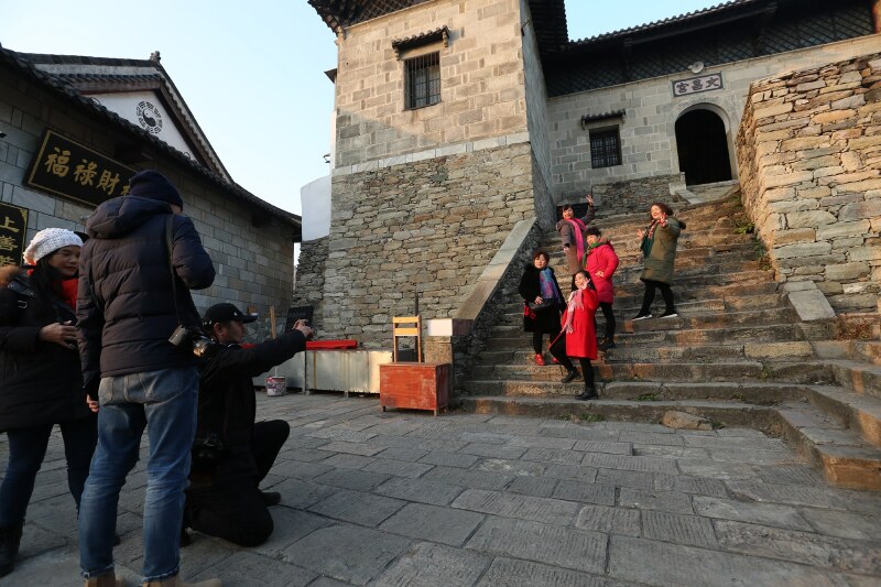 武汉黄陂木兰山拜庙不许烧高香将军故里果然气度不凡