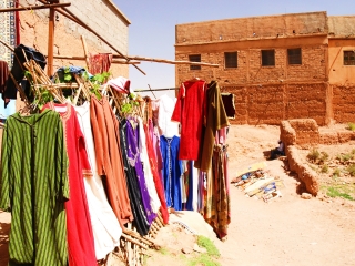 阿伊特·本·哈杜筑垒村