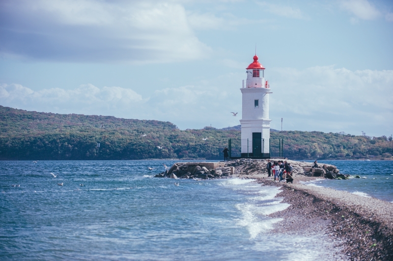 托卡内夫灯塔(tokarev light)或许是我在