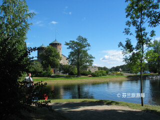萨翁林纳城堡