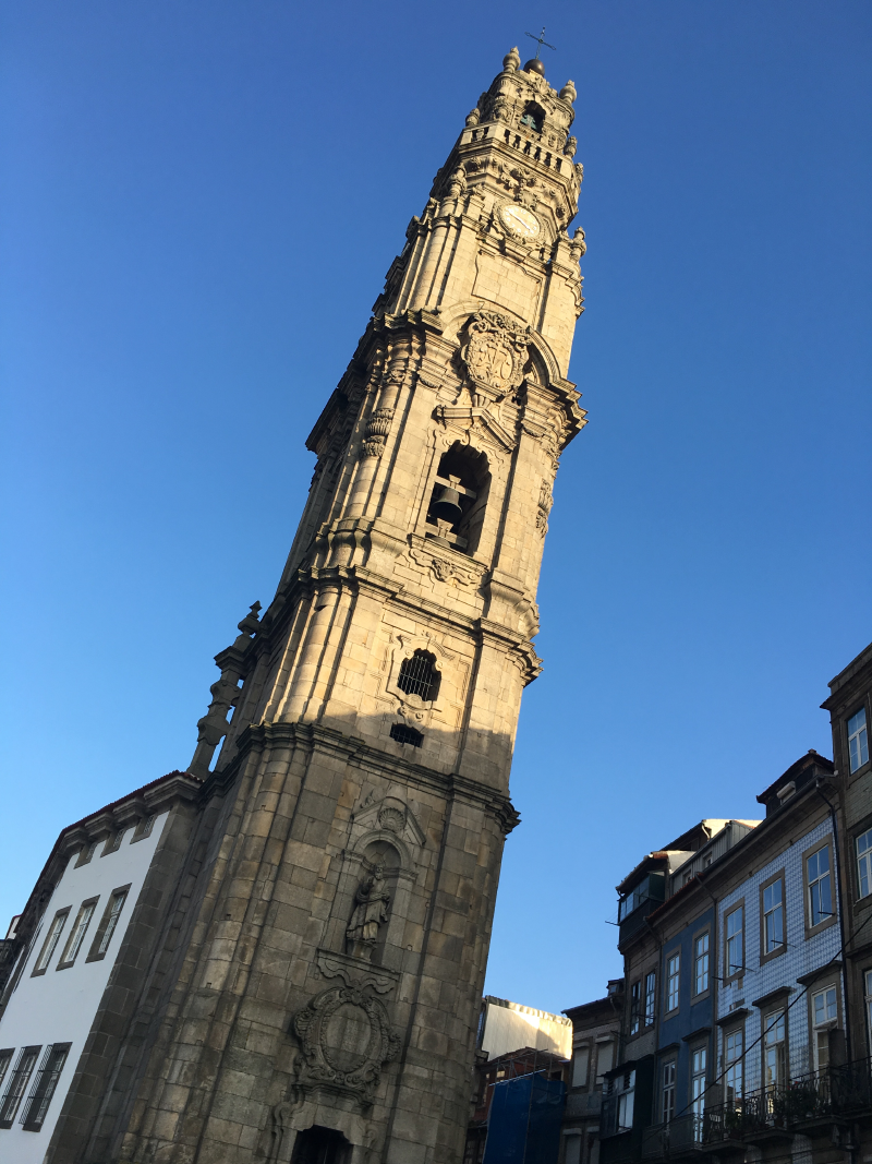 波尔图的地标性建筑牧师塔