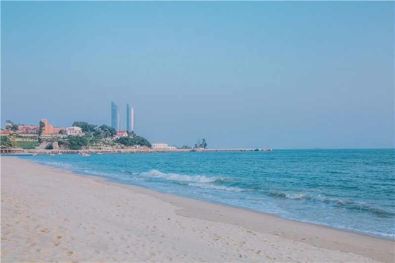      港仔后海滨浴场