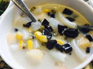 郑阿婆椰奶清补凉