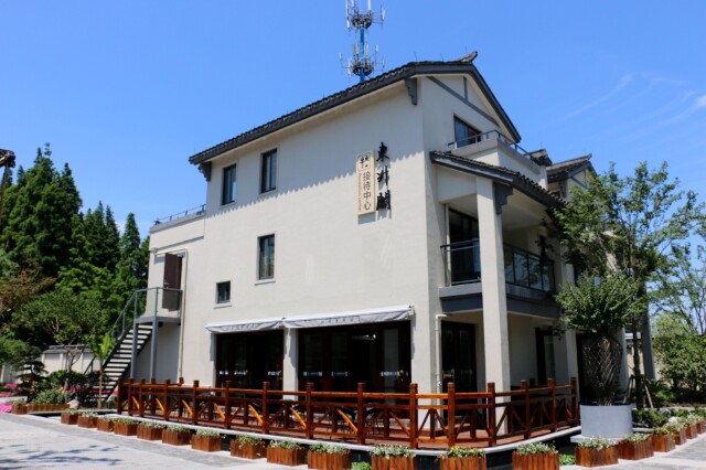       湖州江南庭院酒店