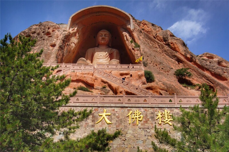 猎艳行动# 【途牛首发】遇见固原,探丝路古迹,赏丹霞风貌_须弥山石窟