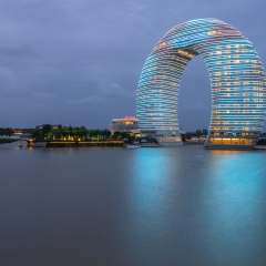 In October 3, 2017, the Sheraton hot spring resort in Huzhou, China, was very popular. It was a national holiday of China on that day.