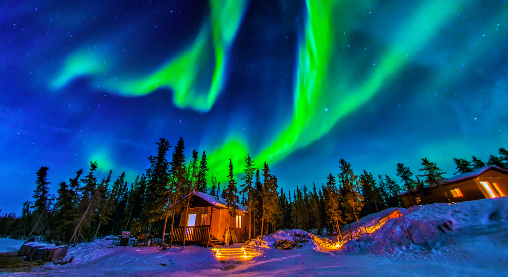  加拿大西海岸落基山脉黄刀极光11日游>温哥华,欧肯那根湖,希望镇