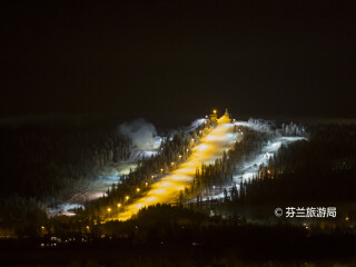 欧纳斯山滑雪中心