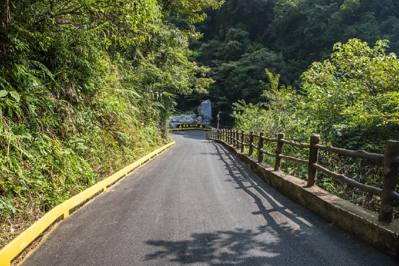 乳源云门山风景区山道滑车位于风景秀丽的