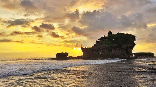 上海飞巴厘岛5晚7日纯玩游 别墅+希尔顿海景房