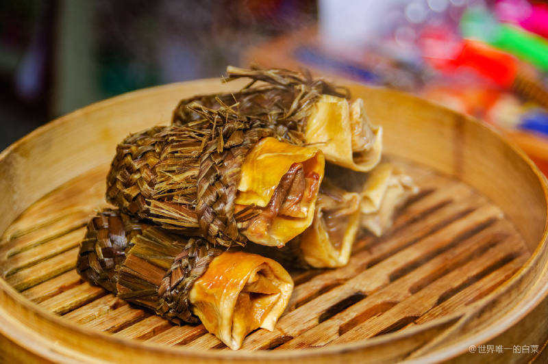 凤凰古城                     苗家香草肉