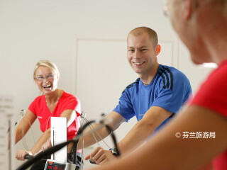 维耶鲁迈基芬兰体校