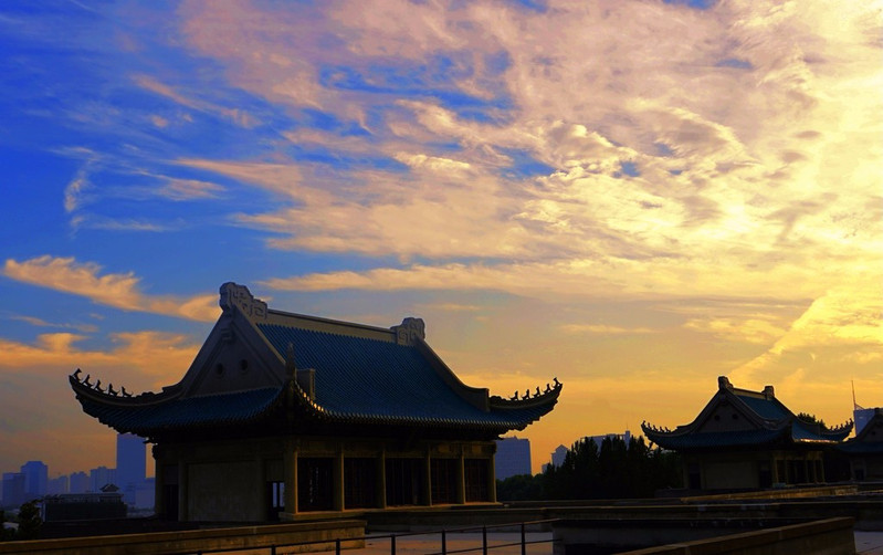 名校名湖名景--國內最美大學武漢大學