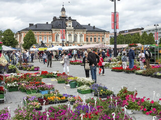 库奥皮欧集市广场