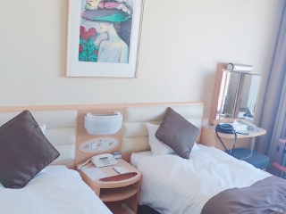 希尔顿二世古村