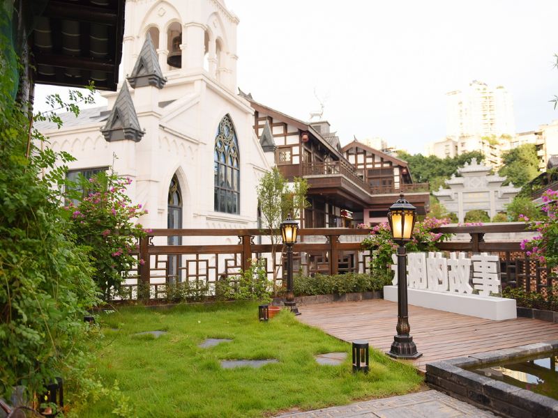 岁约客栈重庆长嘉汇弹子石老街店