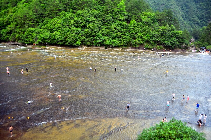 【首发】 #猎艳行动# 天下绝景"白水洋"