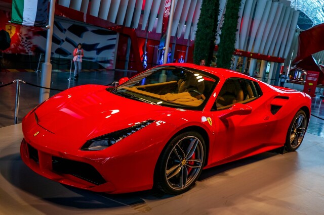 法拉利主题公园门票240阿联酋迪拉姆,可以付