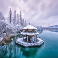 west lake in winter, hangzhou city,china