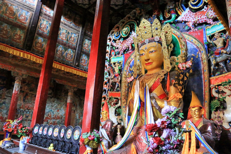 泸沽湖扎美寺,是云南摩梭人和普米族地区最大的藏传佛教寺院,是由明代