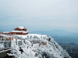 峨眉山